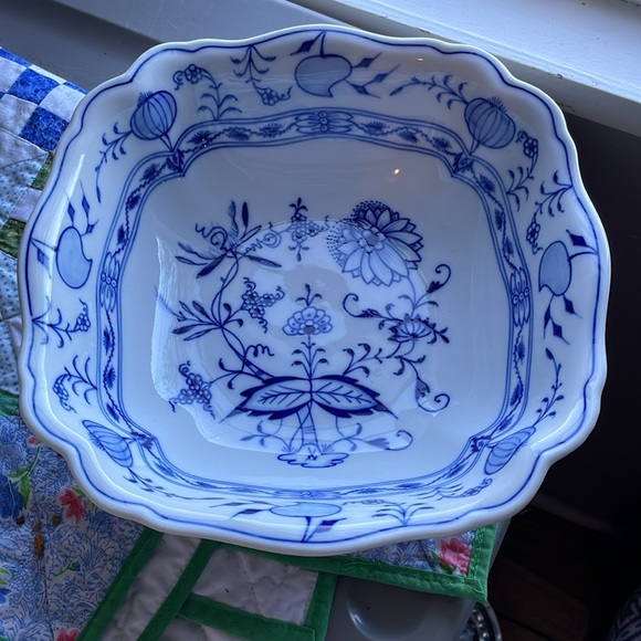 ANTIQUE MEISSEN BOWL  Mid 20th Century hand painted Made in Germany - Picture 2 of 10